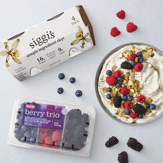 Siggie's simple ingredient skyr vanilla yogurt with berries